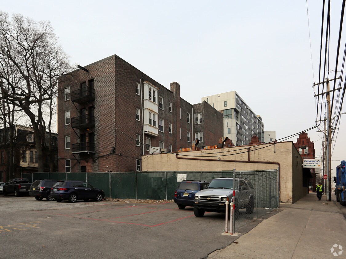 Astor Apartments 119125 S 39th St Philadelphia, PA Apartments for