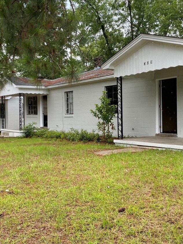 311 S Cleveland St, Albany, GA 31701 House for Rent in Albany, GA