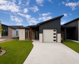 Building Photo - 1619 Crooked River