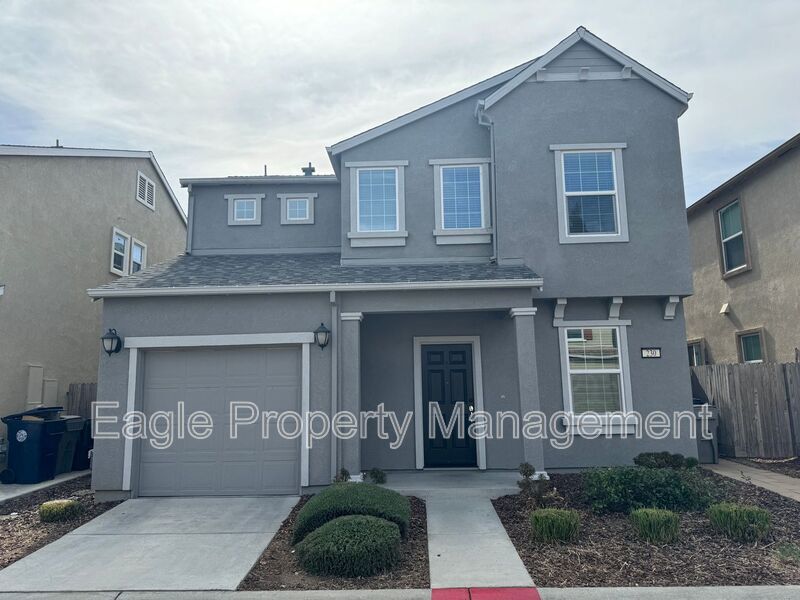 Primary Photo - 230 Maidenbrook Ln