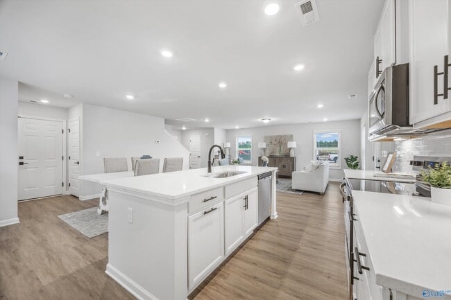 Foto del edificio - 27919 Chalmers Cir