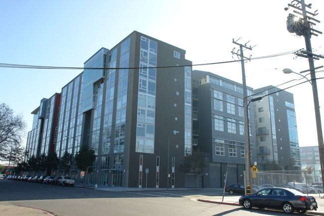 Building Photo - Sierra At Jack London Square