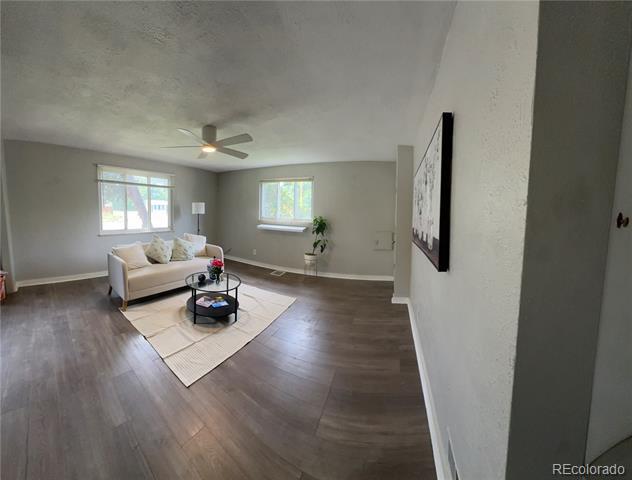 Building Photo - 1400 S Clermont St