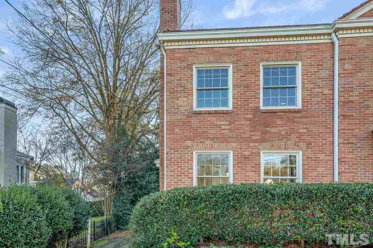 Foto principal - 1119 Harvey St