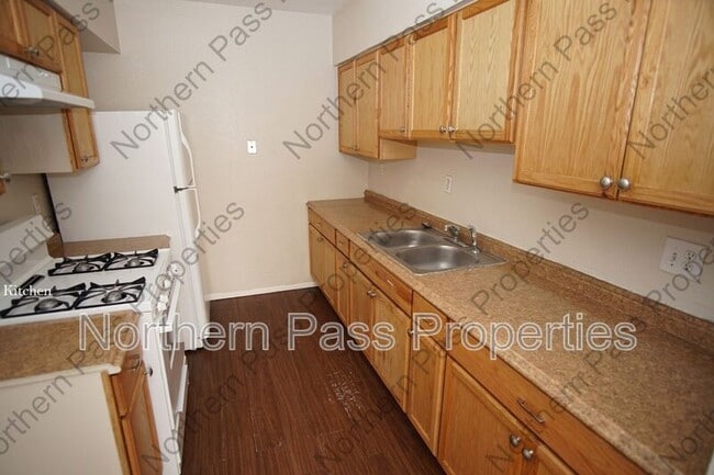 Building Photo - 114 Bauxite Ave