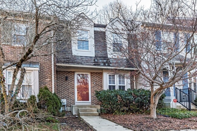 3 bedroom, 2.5 bath in Mendenhall Village - 3 bedroom, 2.5 bath in Mendenhall Village House