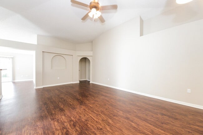 Foto del edificio - 254 Regal Downs Cir