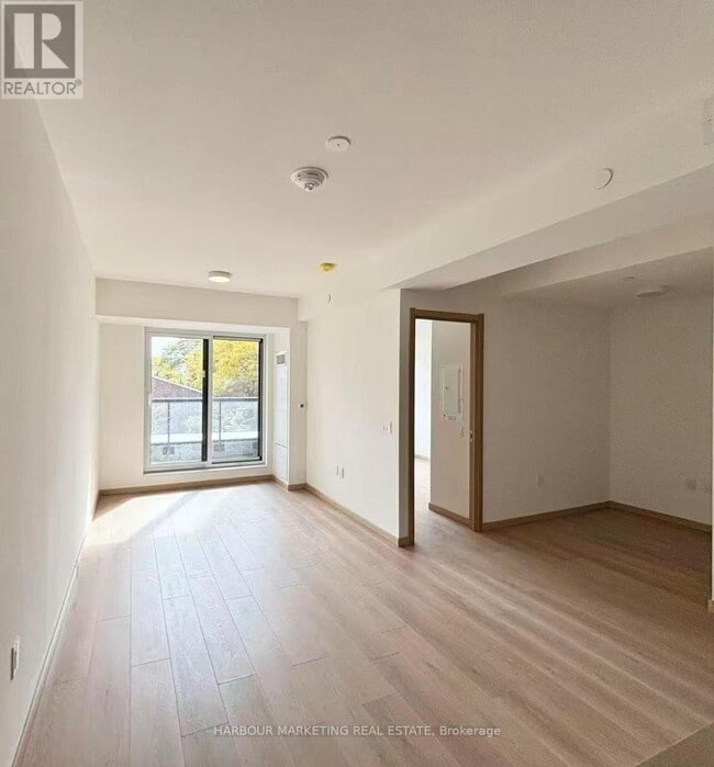 Building Photo - 3421 Sheppard Ave E