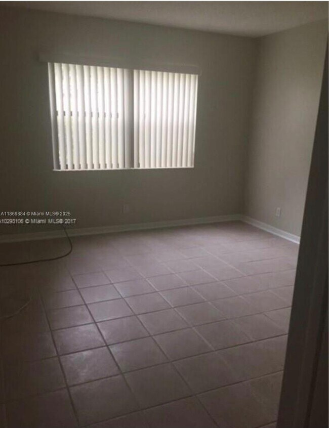 Building Photo - 3123 Oakland Shores Dr