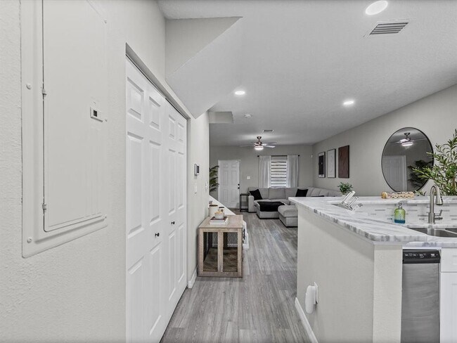 Building Photo - 4367 Har Paul Cir