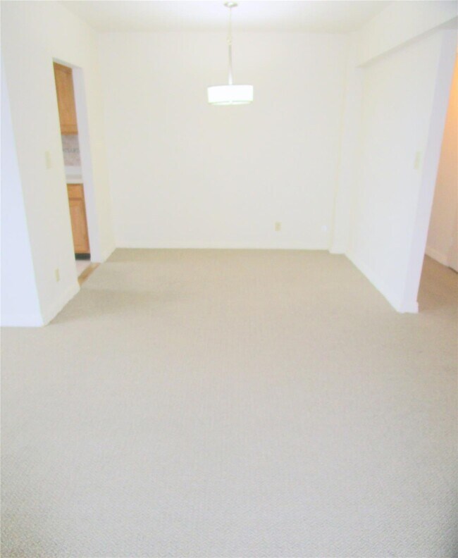Foto del edificio - 123 Valentine Ln