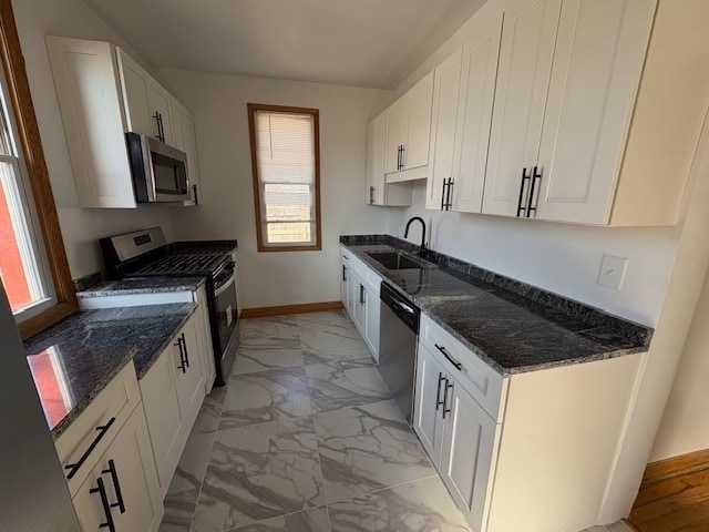 Building Photo - 240 Sawyer Ave