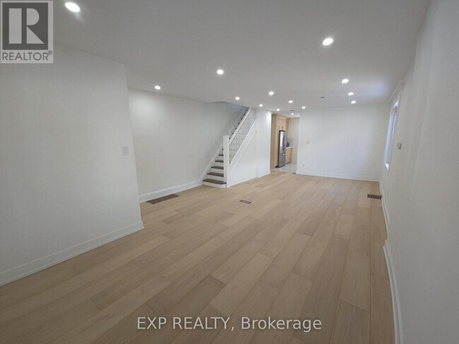 Photo du bâtiment - 926 Greenwood Ave