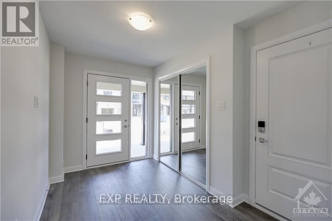 Building Photo - 307 Gisborne Pl