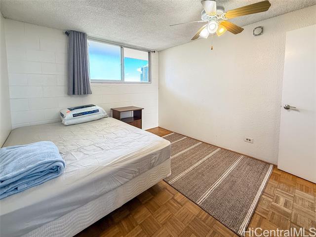 Building Photo - 2211 Ala Wai Blvd