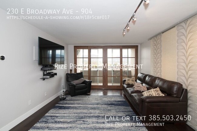 Foto del edificio - 230 E Broadway