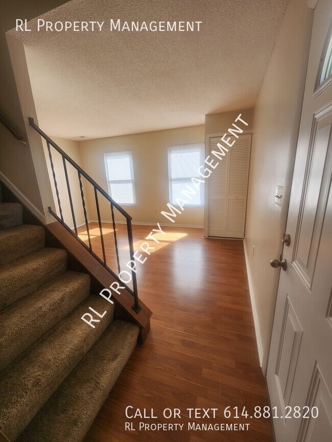 Building Photo - WAIVED APPLICATION FEE WITH SIGNED LEASE!!...