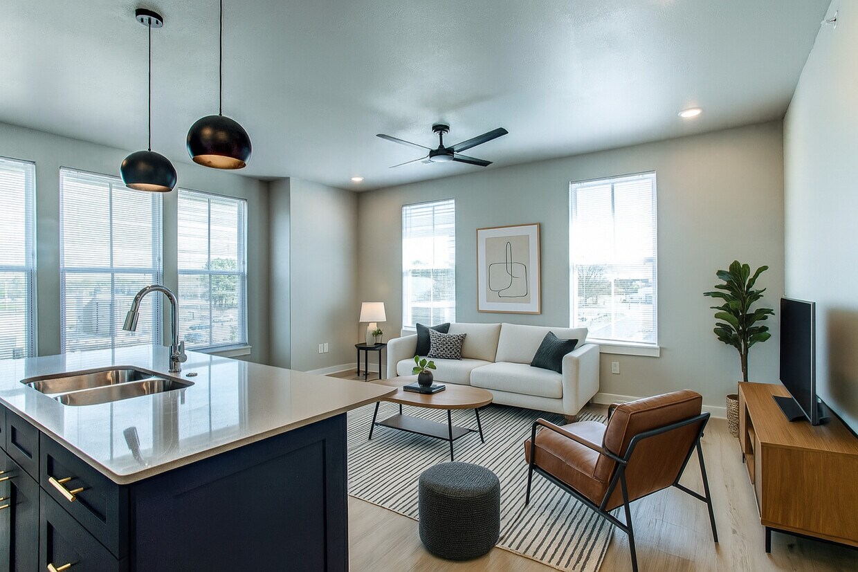 Foto principal - Centerstone Market + Lofts