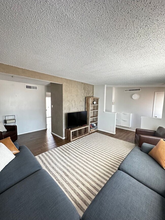 Foto del edificio - 4 Bedroom Single Family Home in El Paso, T...