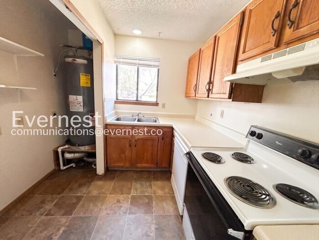 Building Photo - 4012 Muse Way