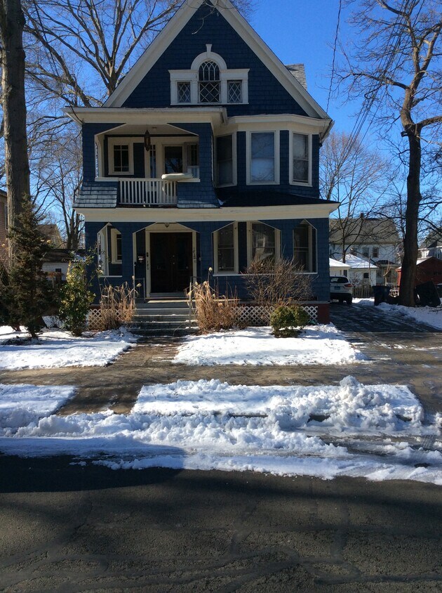 Primary Photo - 180 W Rock Ave
