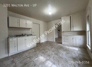 Building Photo - 3201 Walton Ave