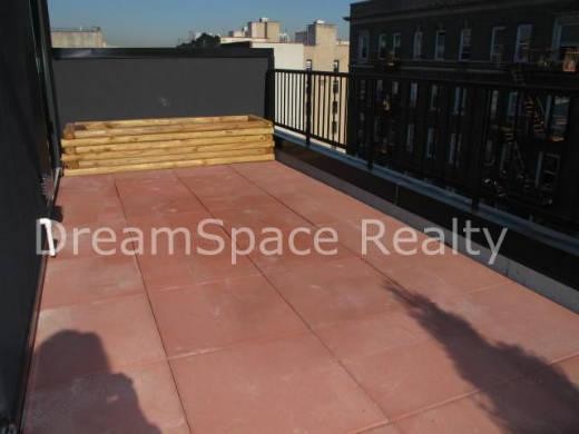 Building Photo - 390 S 2nd St
