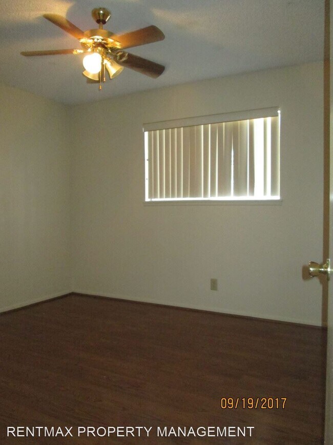 Building Photo - 3 br, 2 bath House - 2132 JEANNE DR