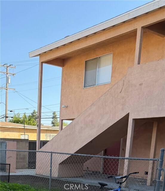 Foto principal - 814 E Erna Ave