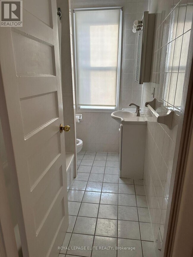 Photo du bâtiment - 176 Westmount Ave