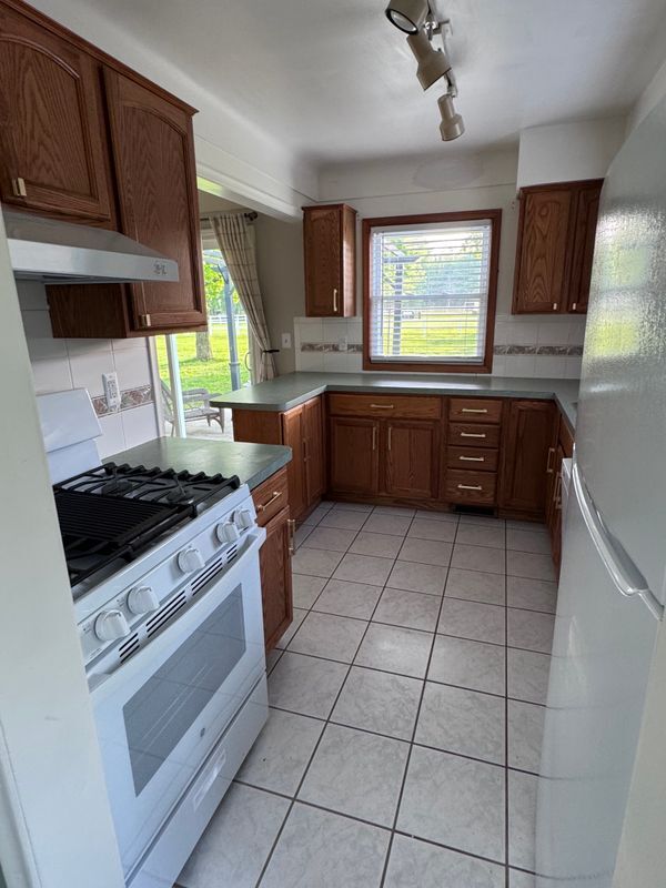 Foto del edificio - 21644 Merriman Rd