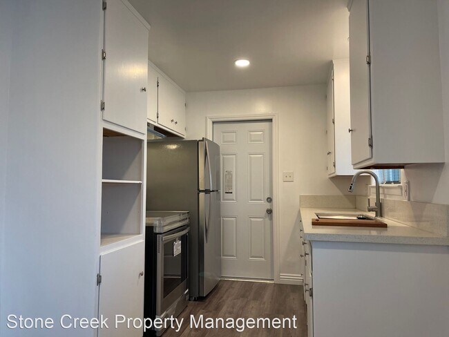 Building Photo - 2 br, 1 bath House - 6431 Wire Dr.