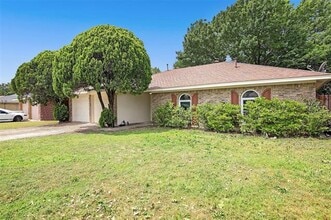 Building Photo - 1113 Roaring Springs Dr