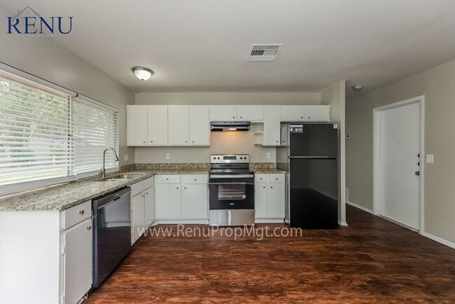 Foto del edificio - 7123 Glen Trail