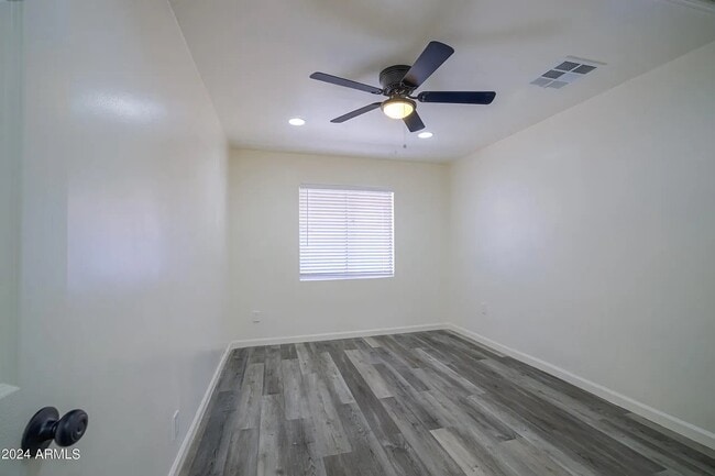 Building Photo - 426 N 17th Ave