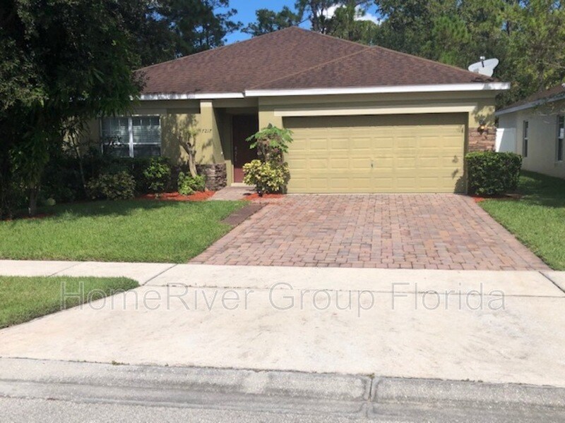 Primary Photo - 7217 Wakeview Dr