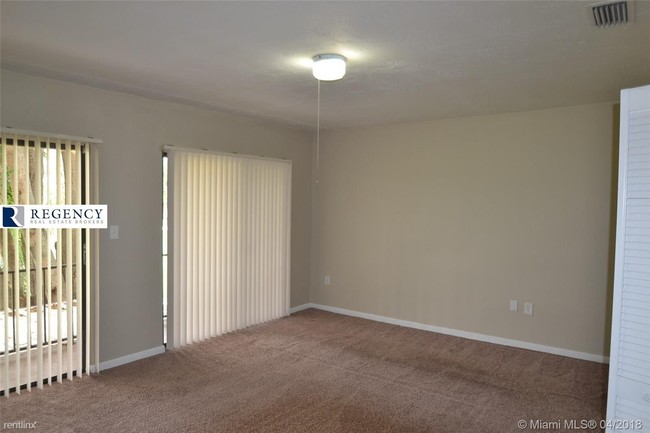 Building Photo - 2 br, 2 bath House - 19142 Bobolink Dr