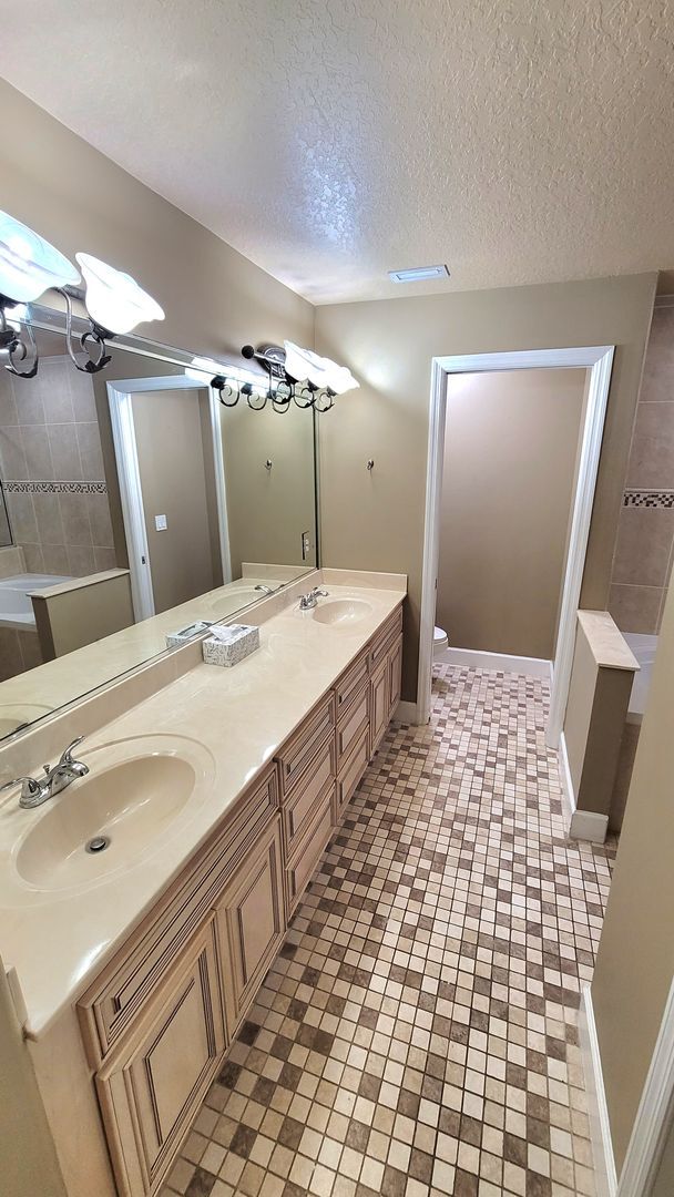 Building Photo - Costa Norte Townhomes Community on the Syk...
