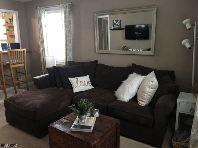 Foto del edificio - 253 Willow Ave