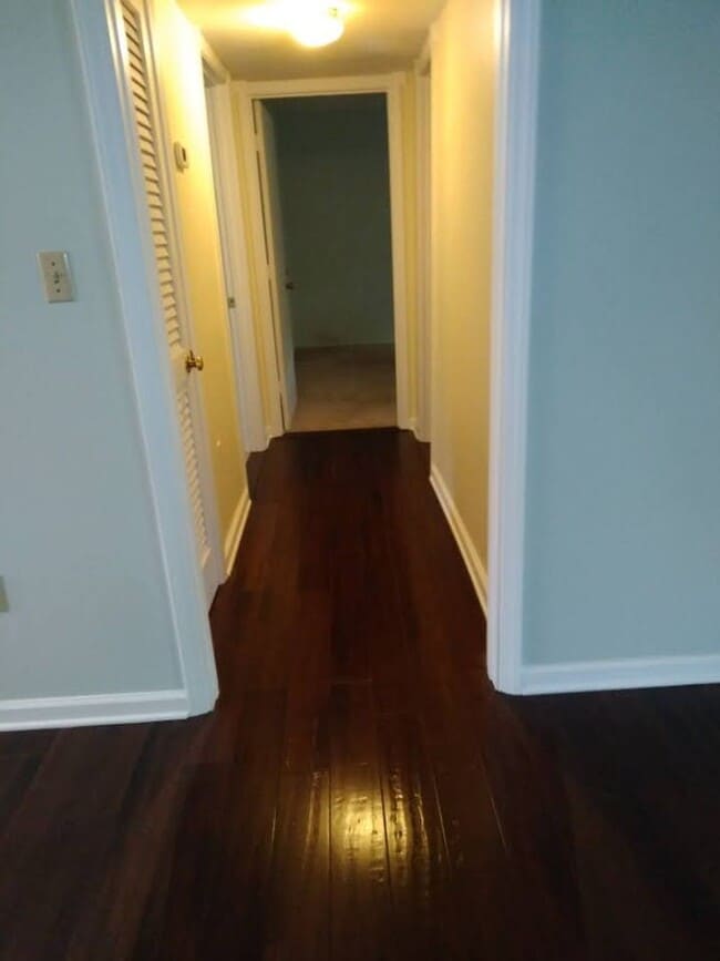 Foto del edificio - Williams Riverhill