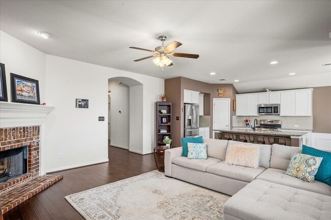 Building Photo - 5813 Casstello Dr