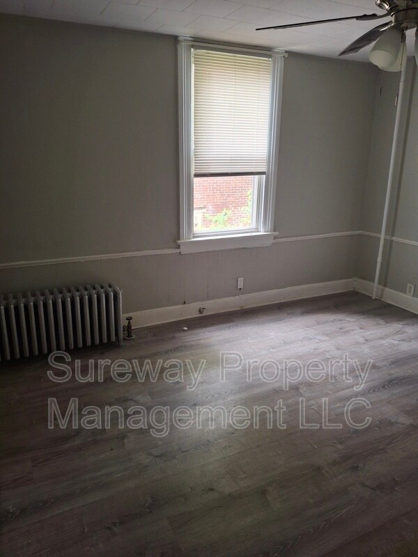 Foto del edificio - 25 E Camden Ave