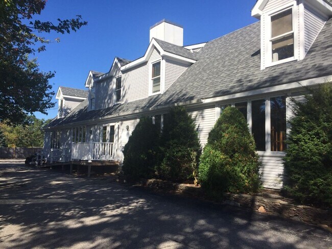 Foto del edificio - 314 Lafayette Rd