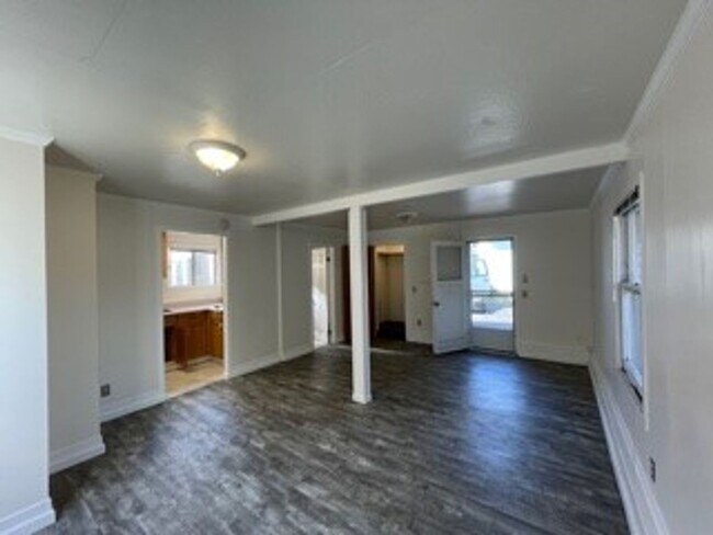 Foto del edificio - 1220 Morro Ave