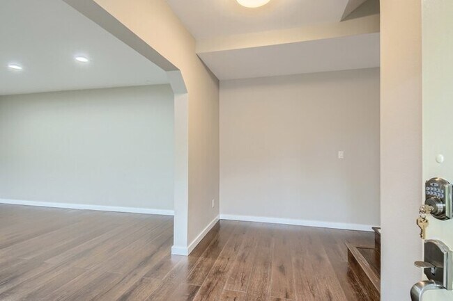 Building Photo - 9901 141St Street Court E, Puyallup, WA, 9...