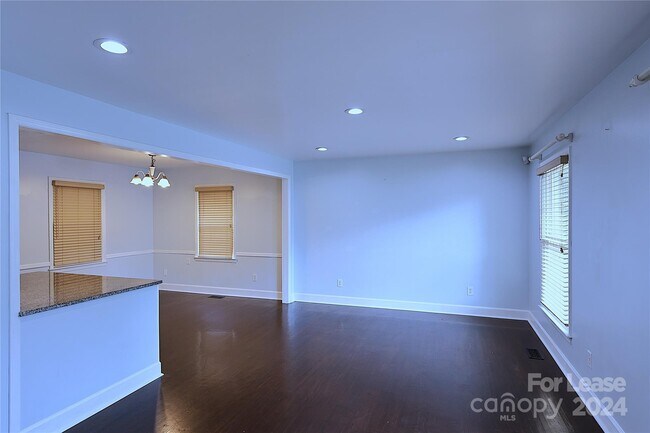 Building Photo - 3225 Olde Creek Trail