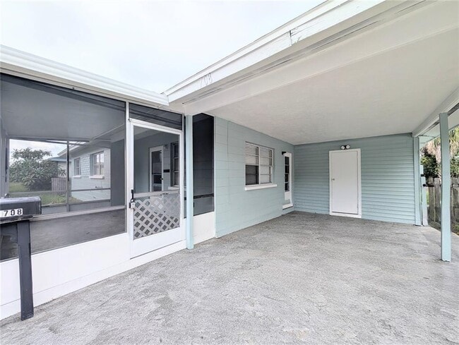 Building Photo - 1708 Bayshore Gardens Pkwy