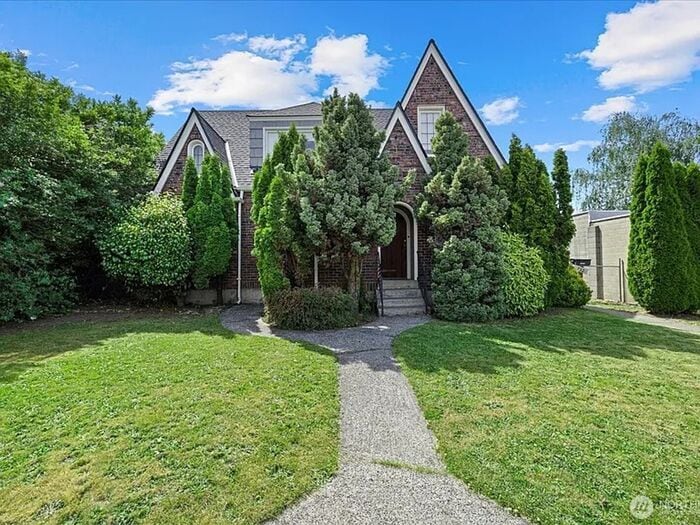 Primary Photo - 3734 S M St