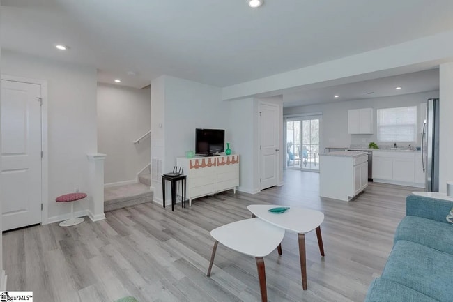 Building Photo - 565 Hampton Townes Dr