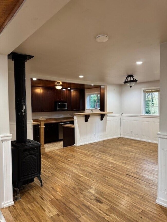 Foto del edificio - 14138 Edgewood Dr
